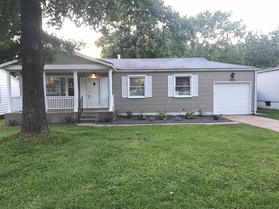 1st image of 9721 Calumet Dr