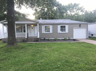 9721 Calumet Dr, Saint Louis, MO 63137