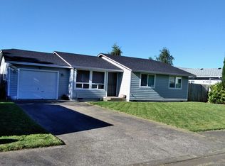 171 Valley Ct, Sutherlin, OR 97479