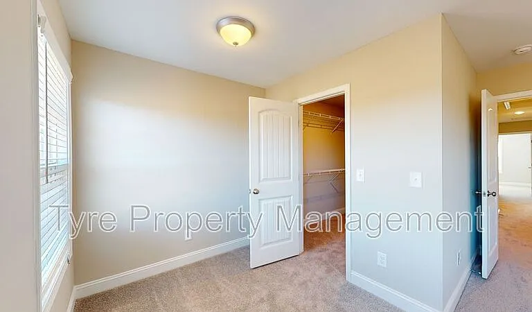 2608 Sailor Rose Ln #B — Photo 34