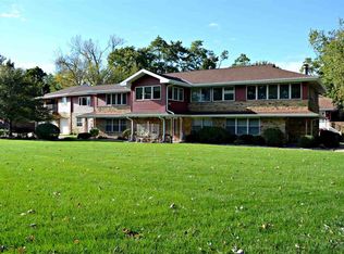 5217 N Prospect Rd, Peoria, IL 61614