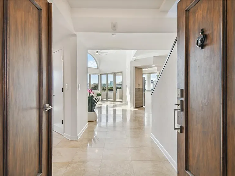 941 Seddon Cove Way — Photo 2
