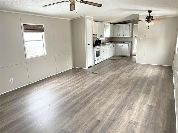 4th image of 32599 N East Ln #13E
