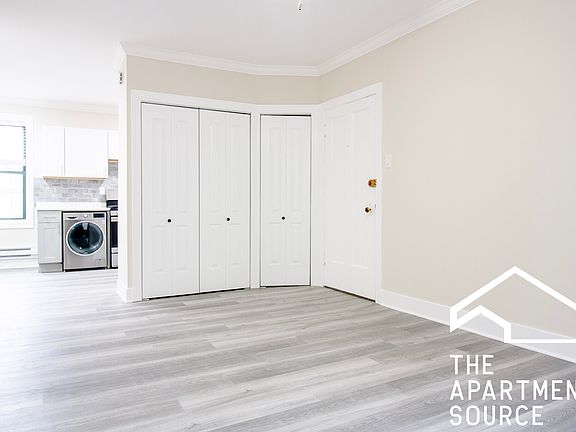5th image of 3841 N Greenview Ave APT 2w