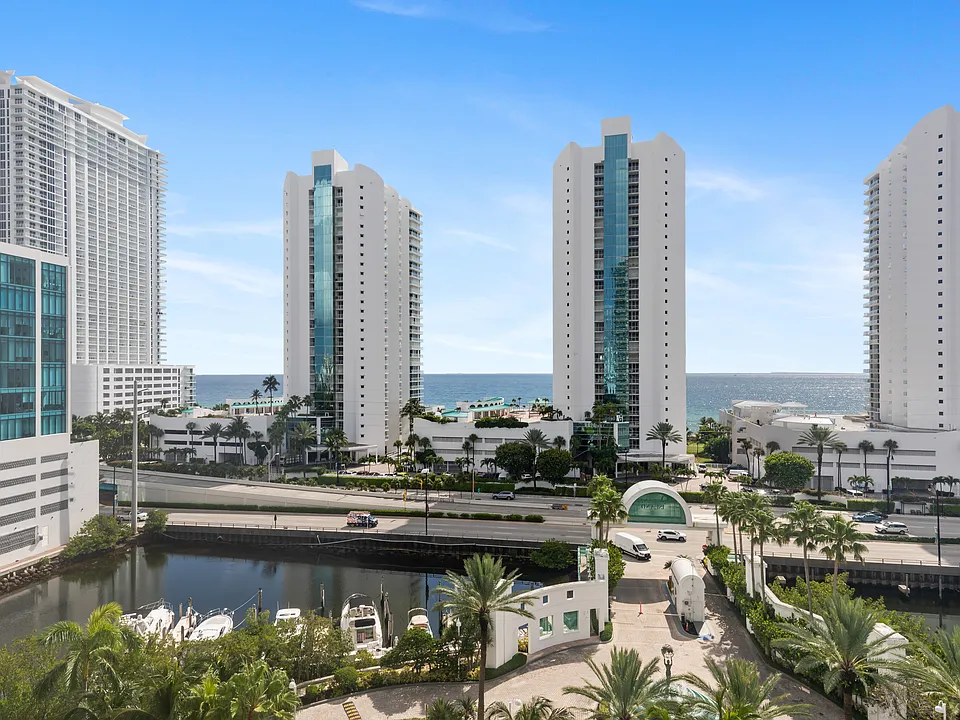 16400 Collins Ave #9