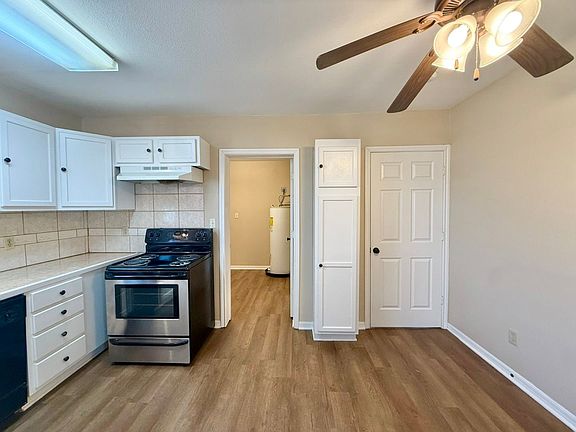5th image of 1016 S Bennett Ave