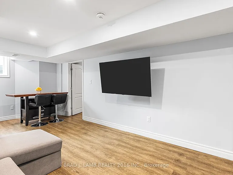 3 Hearson St #BASEMENT — Photo 19
