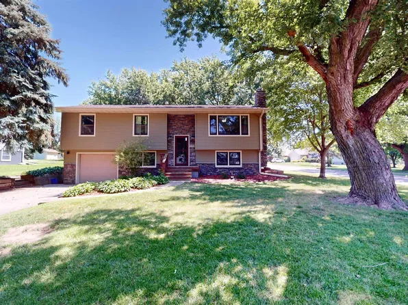 532 Kastner Dr, Holstein, IA 51025