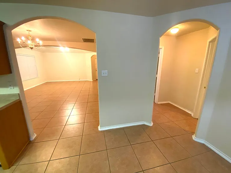 10411 Tollow Way — Photo 11