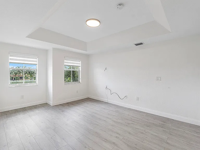 3923 SW 169th Ter — Photo 18