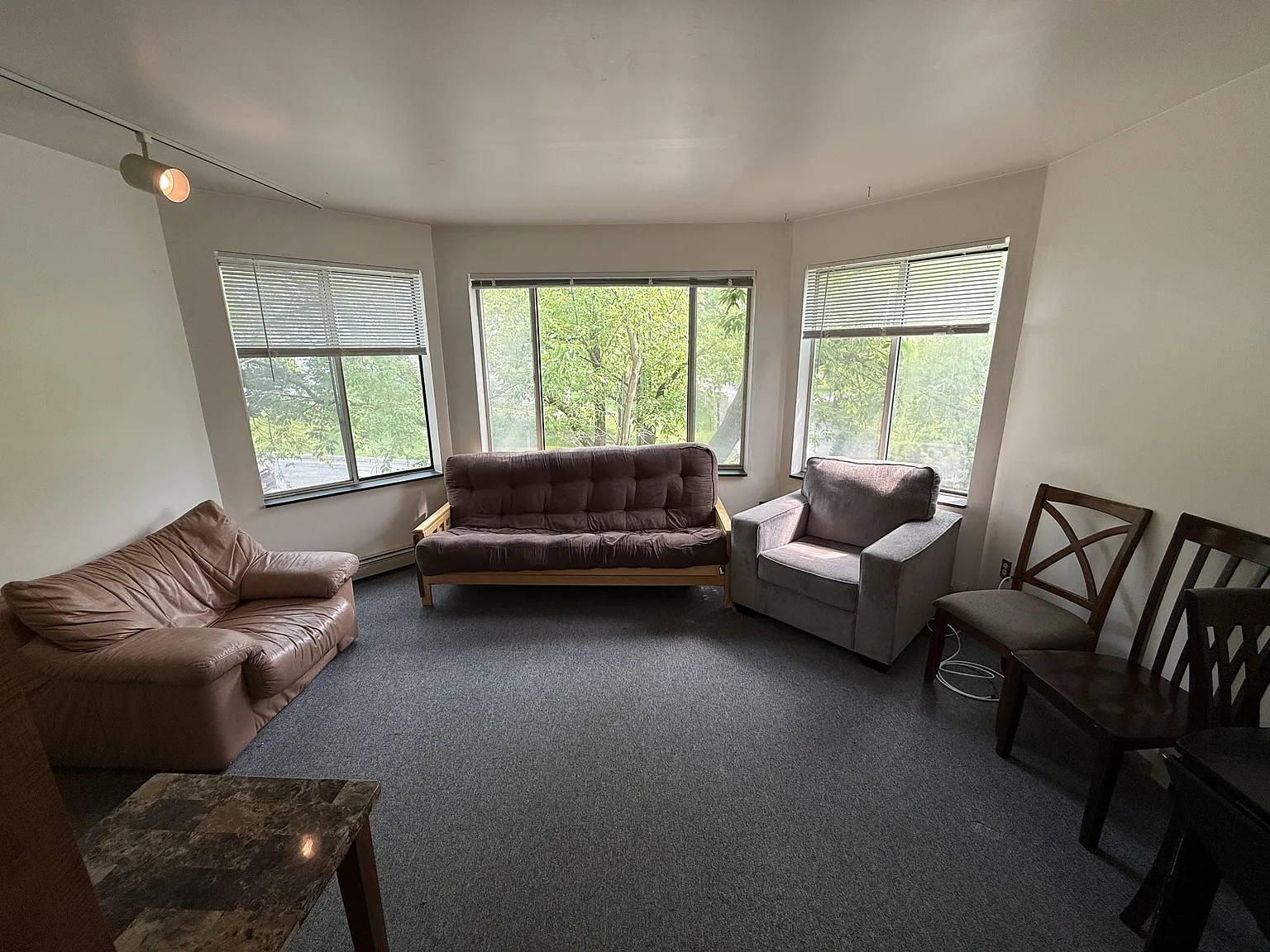 204 Miller St — Photo 2