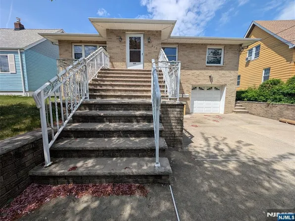 325 Westervelt Pl, Lodi, NJ 07644