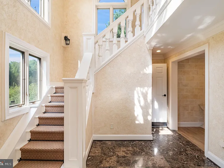 15729 Holly Grove Rd — Photo 40