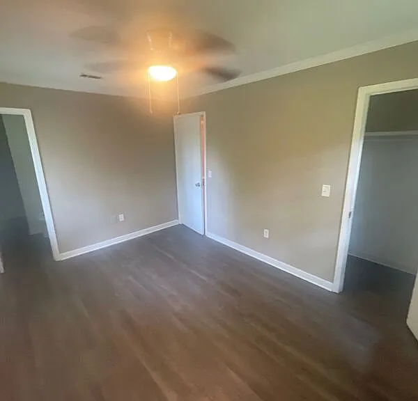 1010 Deryll St — Photo 17