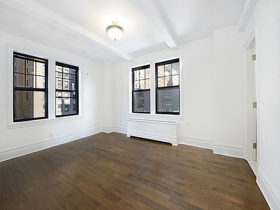 4th image of 172 W 79th St #8G