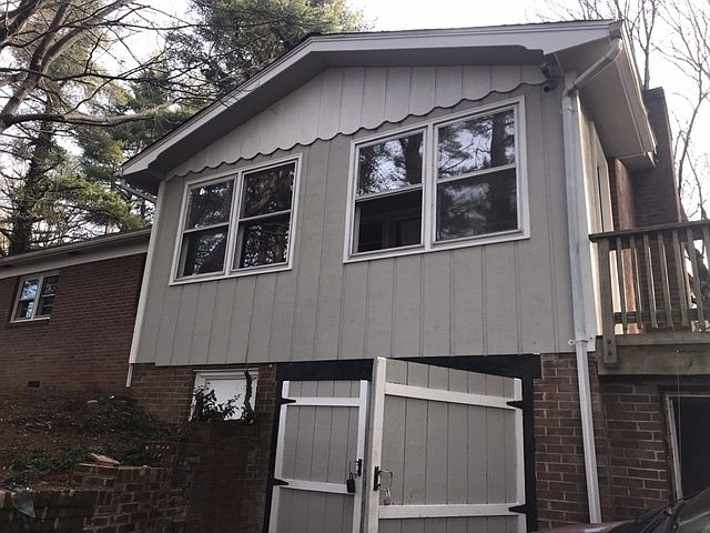 1st image of 300 N Hampton Rd