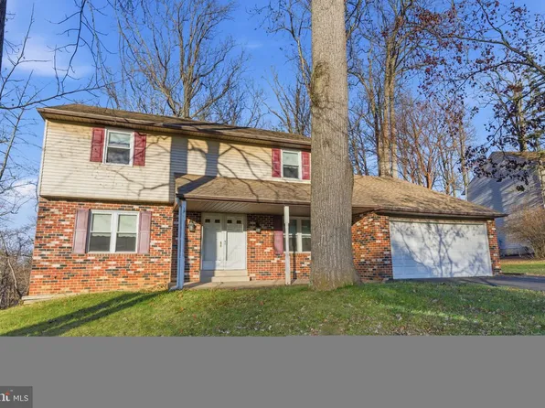 862 Green Ridge Cir, Feasterville Trevose, PA 19053