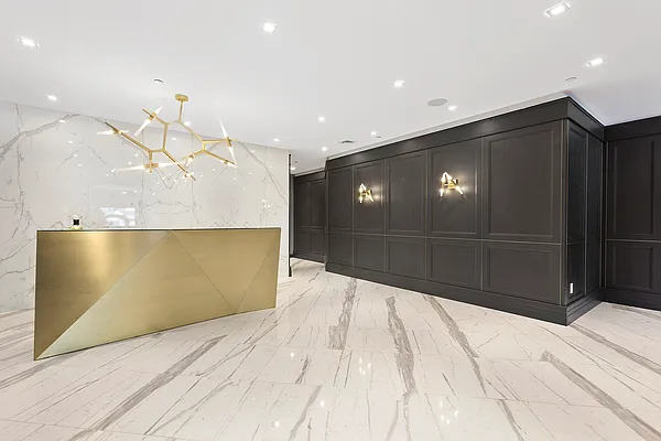 Rented by Compass | media 28