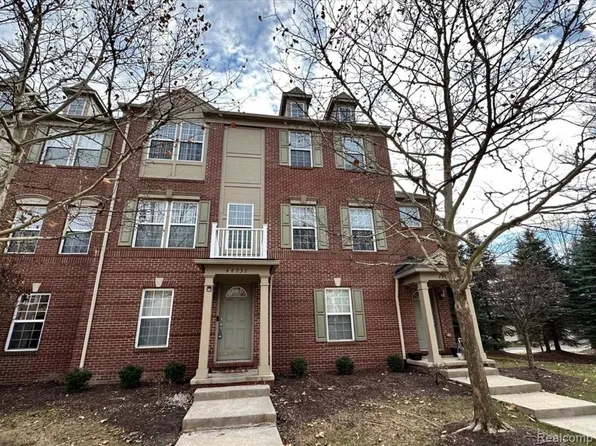 44737 Gwinnett Loop #67, Novi, MI 48377