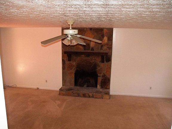 5th image of 772 Mountain Village Dr