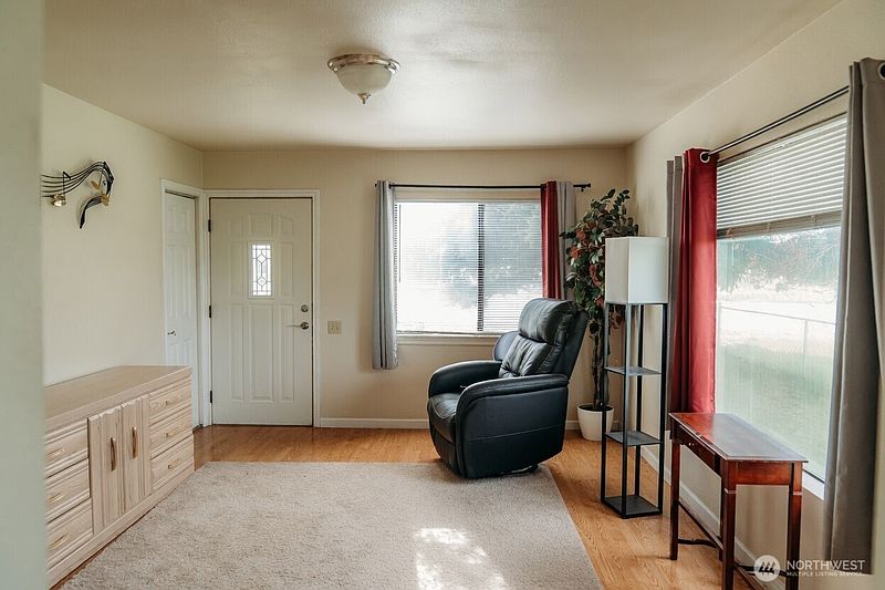 5th image of 715 E Court Street