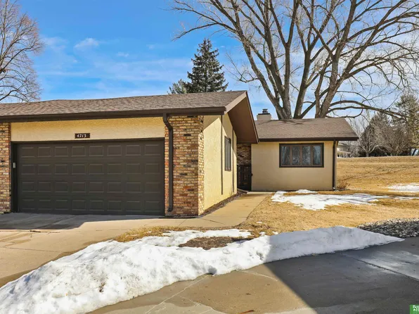 4713 N 111th Cir, Omaha, NE 68164