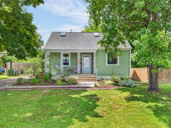 403 6th Ave, Radford, VA 24141