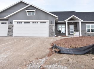 N9360 Rosella Dr, Appleton, WI 54915