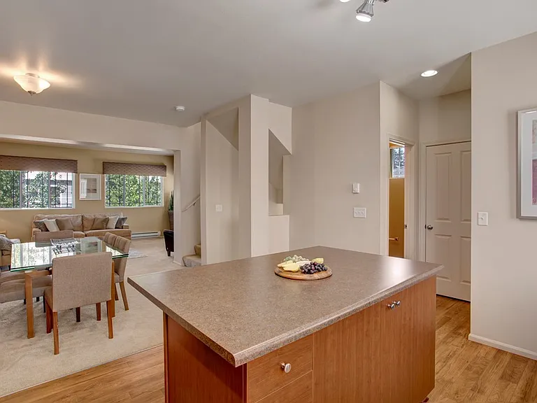 Brookstone at Edgewater — Photo 9