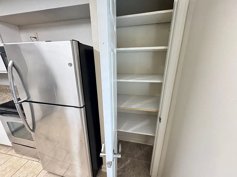 1100 Park Ln #1006 — Photo 7