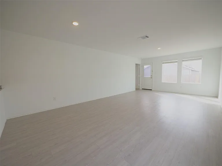 337 Rancho Del Cielo Loop — Photo 3