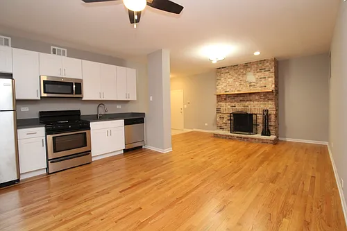 617 W Drummond Pl Photo 1
