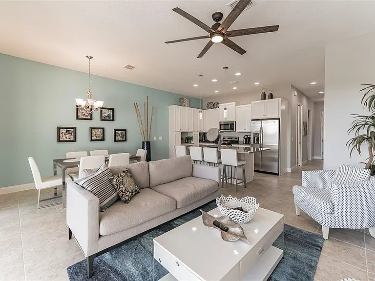 490 Captiva Dr — Photo 9