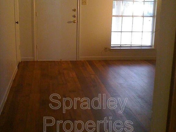 4th image of 322B Tucson Dr