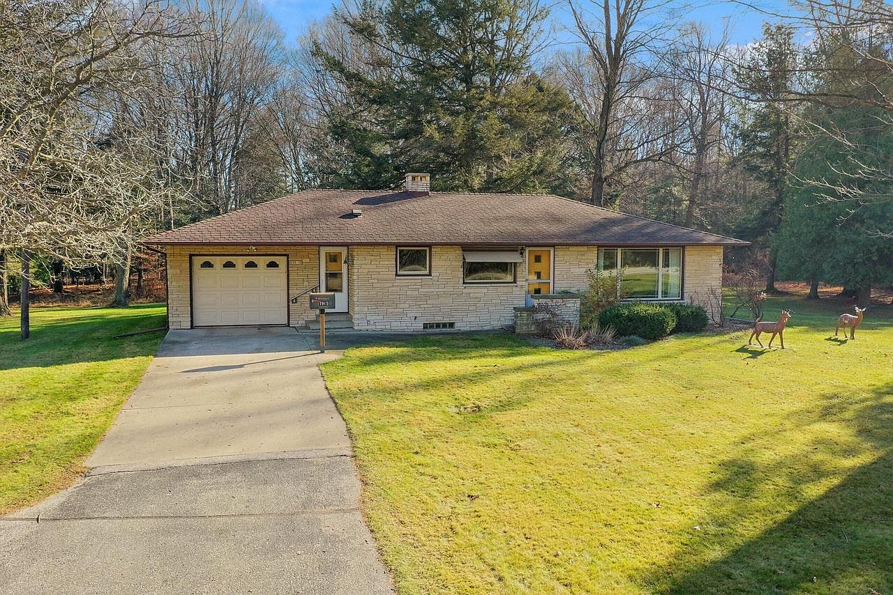 7915 County Road B, Two Rivers, WI 54241 Zillow