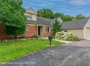 614 Whitehills Dr, East Lansing, MI 48823