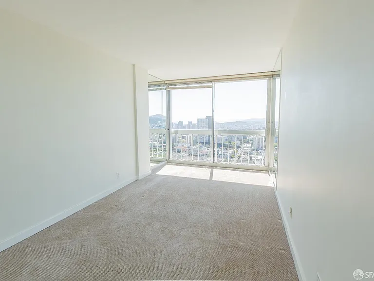 2200 Sacramento St #1401 — Photo 9