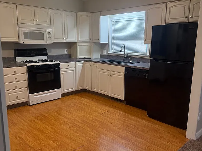 110 Sunrise Ter — Photo 11