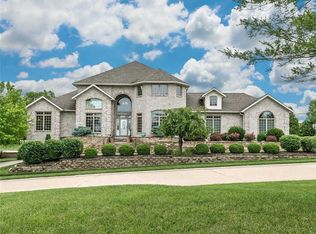 2 Sunset Hills Blvd N, Edwardsville, IL