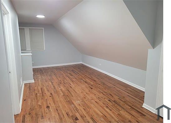 4th image of 6838 S Claremont Ave #2