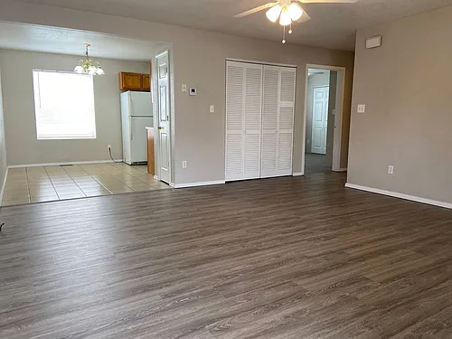 502 Twin Oaks Photo 1