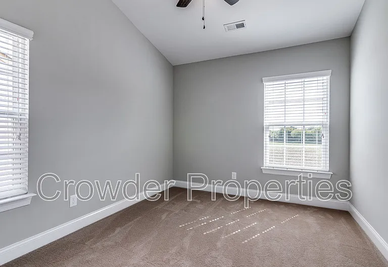 359 Halton Crossing Dr SW — Photo 11