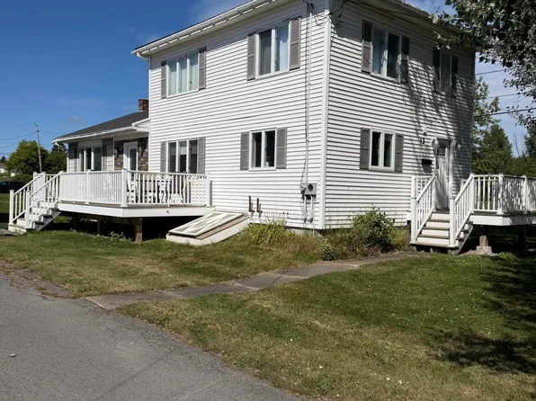 12 Pulcifur Road, Mapleton, ME 04757
