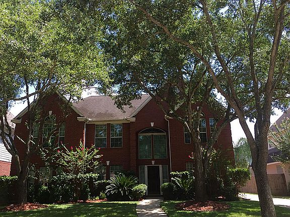 2nd image of 17515 Hollyberry Ln