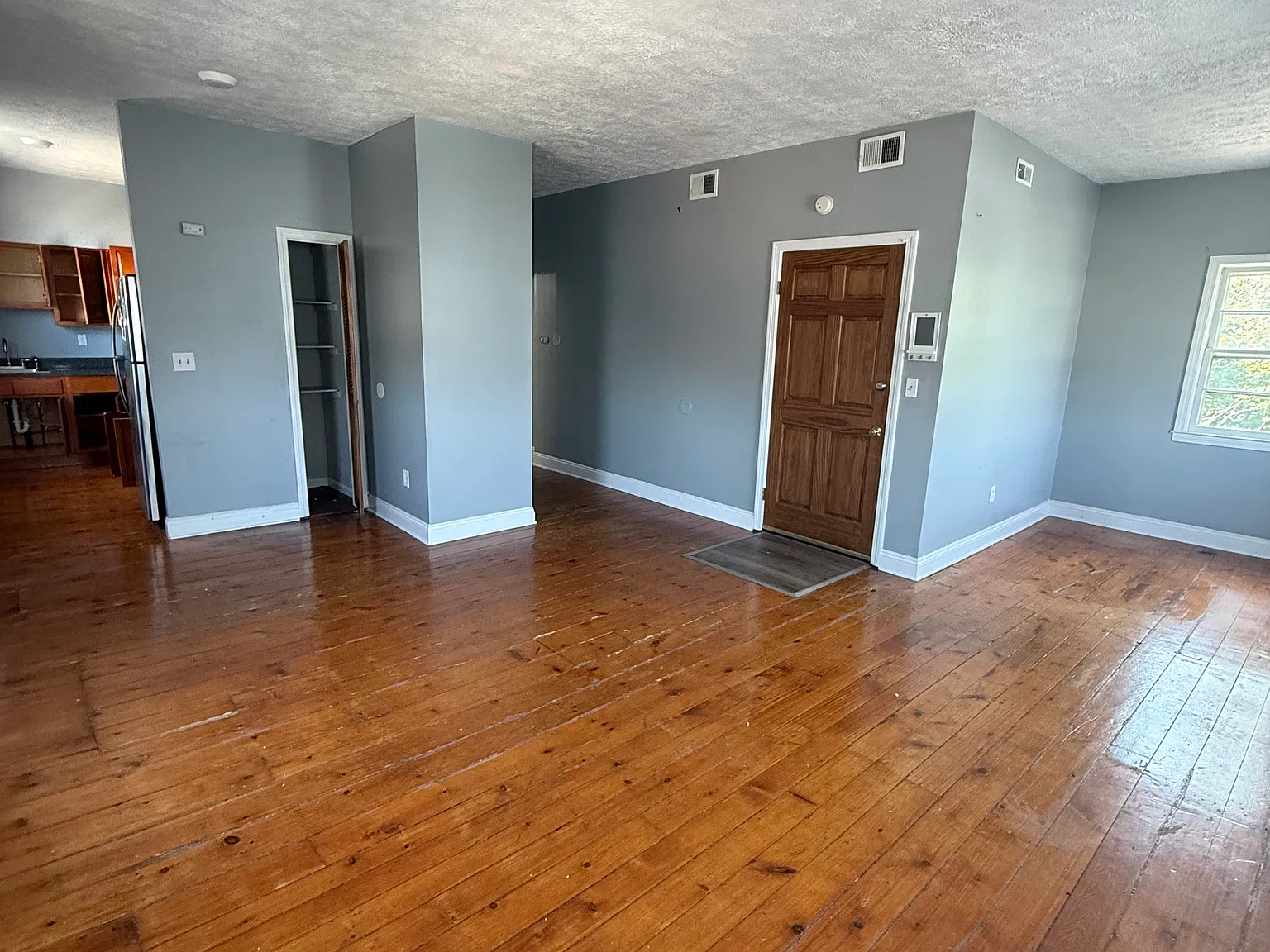 621 Quinnipiac Ave — Photo 2