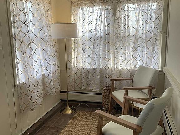 3rd image of 505 Schuyler Ave #2