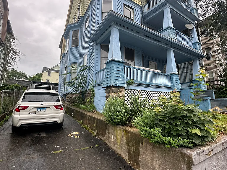 35 Webb St #22 — Photo 22