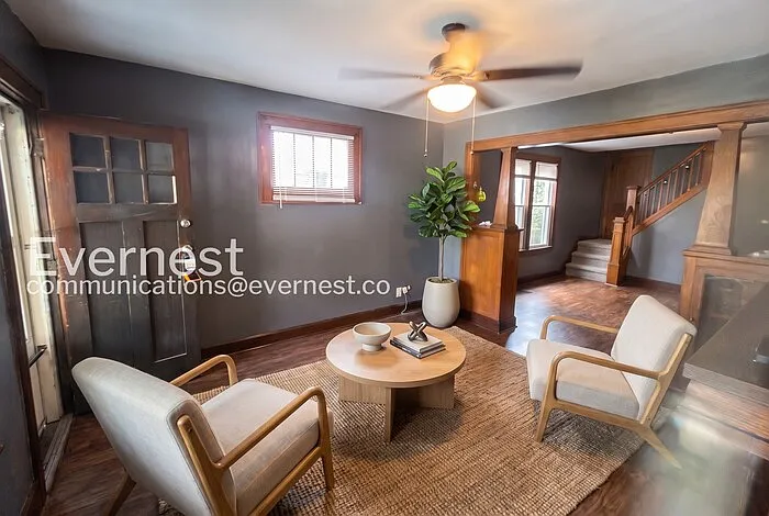3 bed, 1.0 bath, 1092 sqft, $1,500 — Photo 2