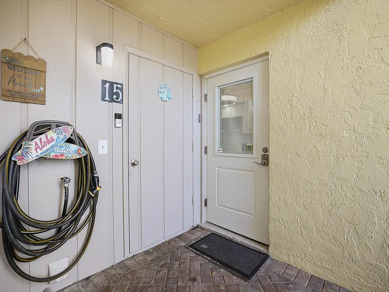 101 Louella Ln #15 — Photo 3