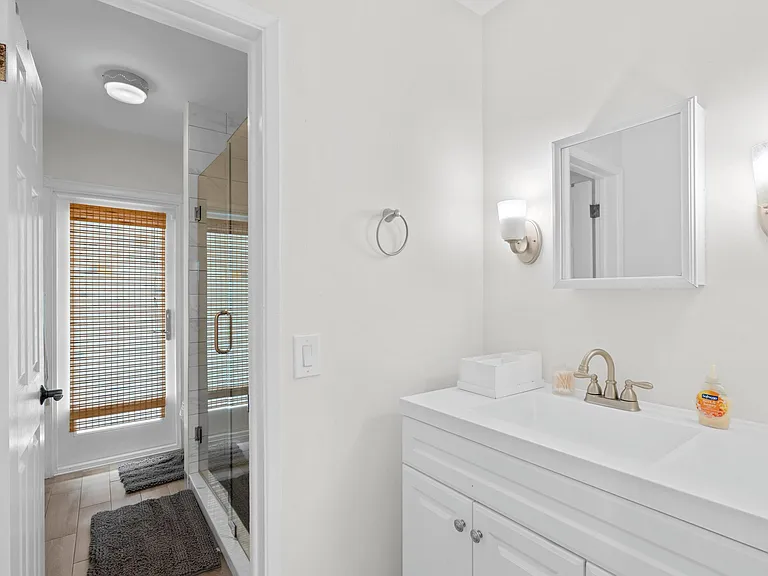226 SW 13th Ave — Photo 10
